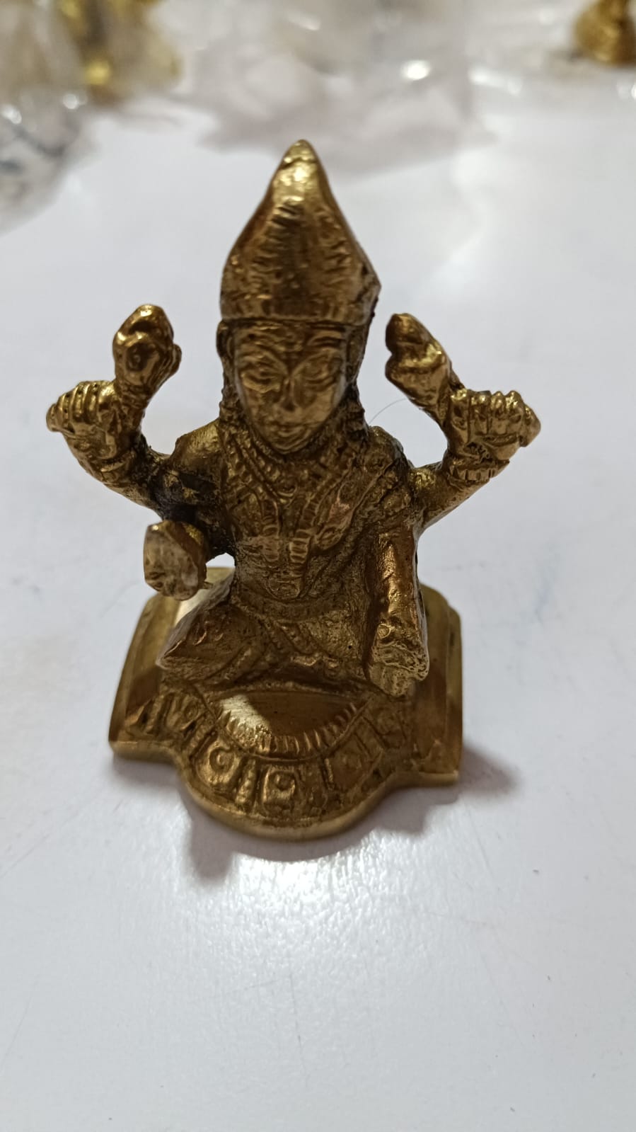 Laxmi लक्ष्मी Lakshmi Medium