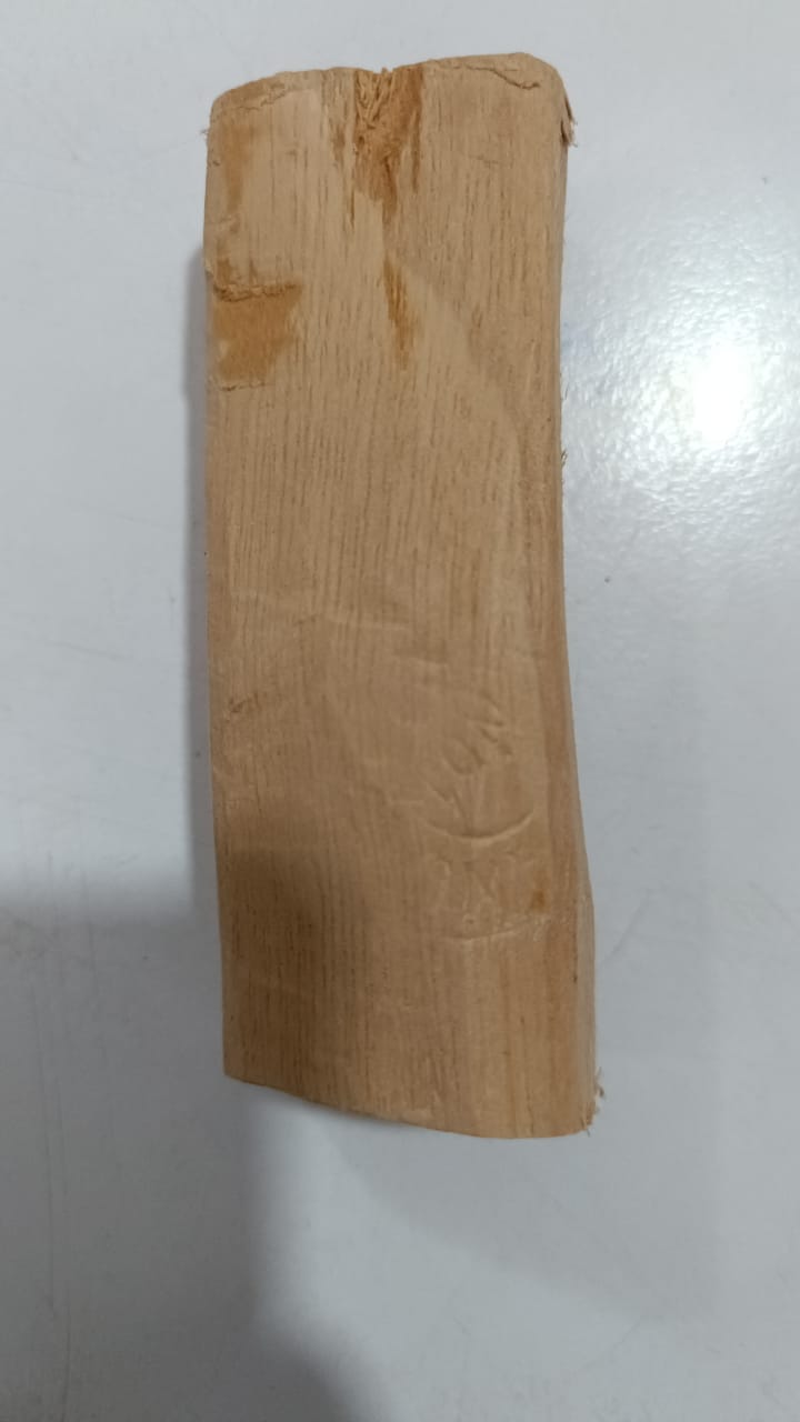 Shrikhanda Chandan Ghotne chandan