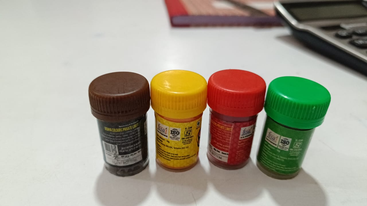 Color Green Black Red Yellow Rekhi Rang Chamal Rang 4items