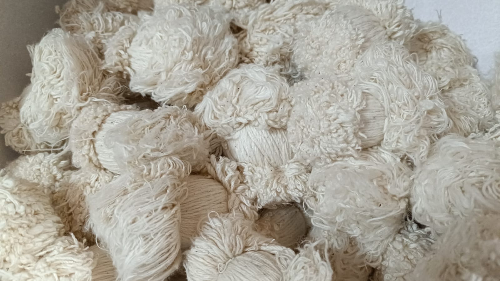 Lakh Batti  hatale kateko kapasko bati sawa lakh batti (125) Mutha batti लाख बत्ती सवा लाख बत्ती Fix 125000 Bati